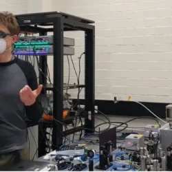 Easily locking lasers 220711.png