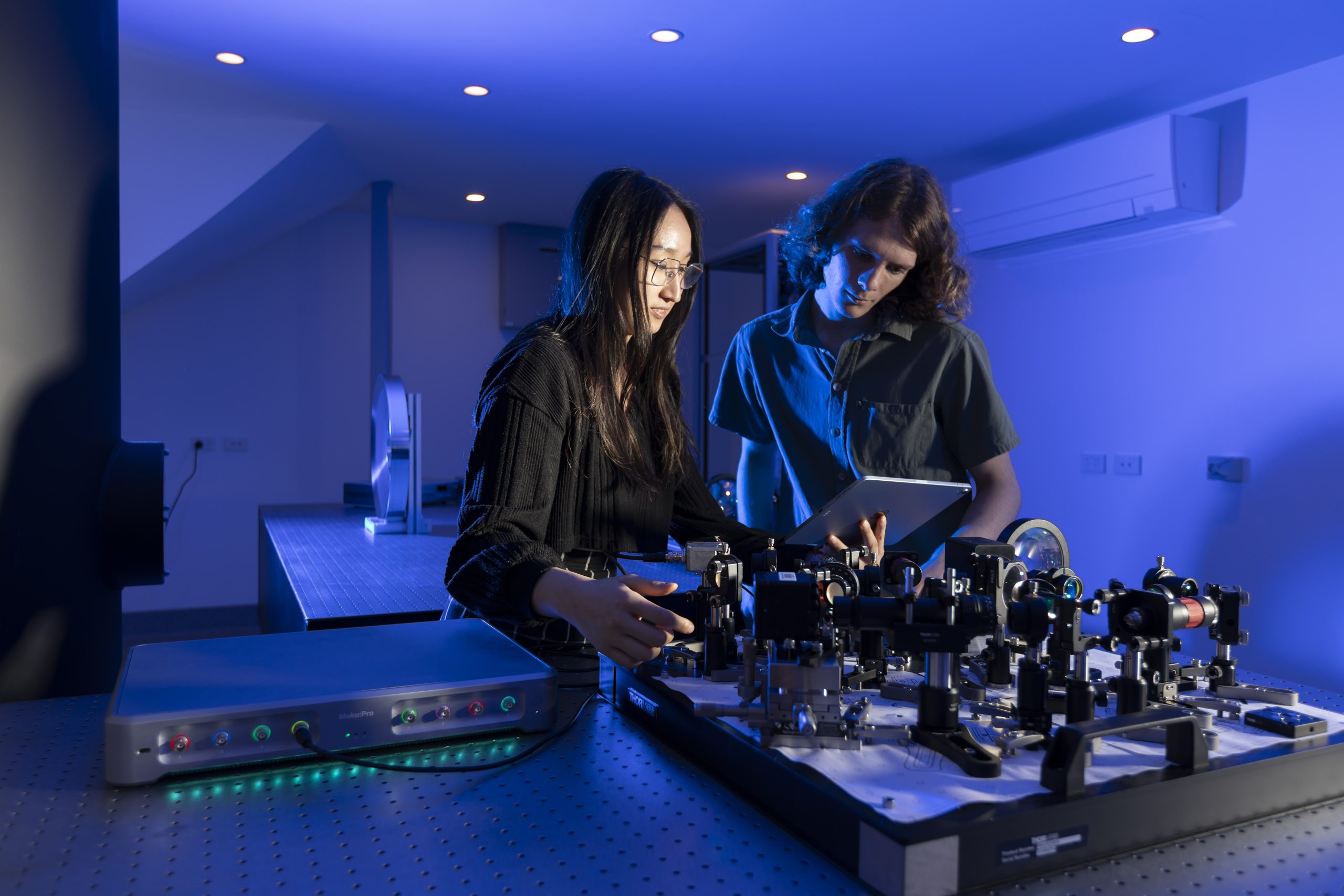 Digital PDH locking: A modern approach to laser frequency stabilization